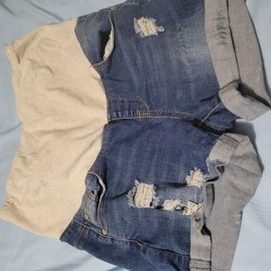 Maternity shorts